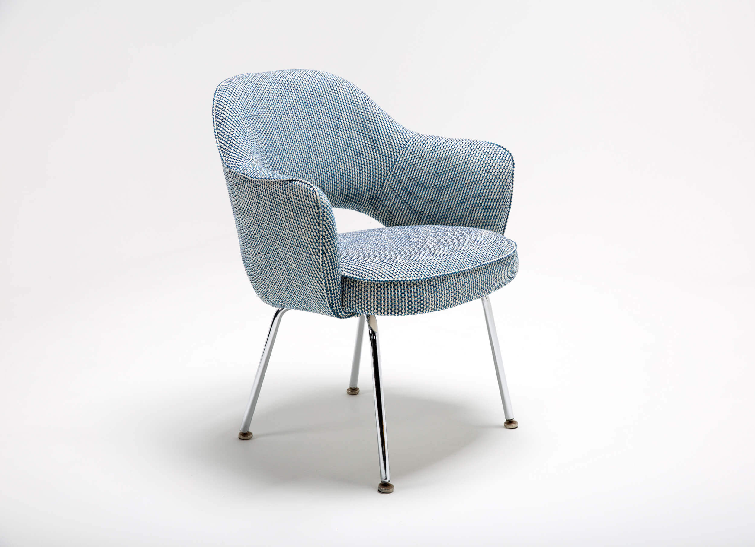 Knoll eero saarinen online chair