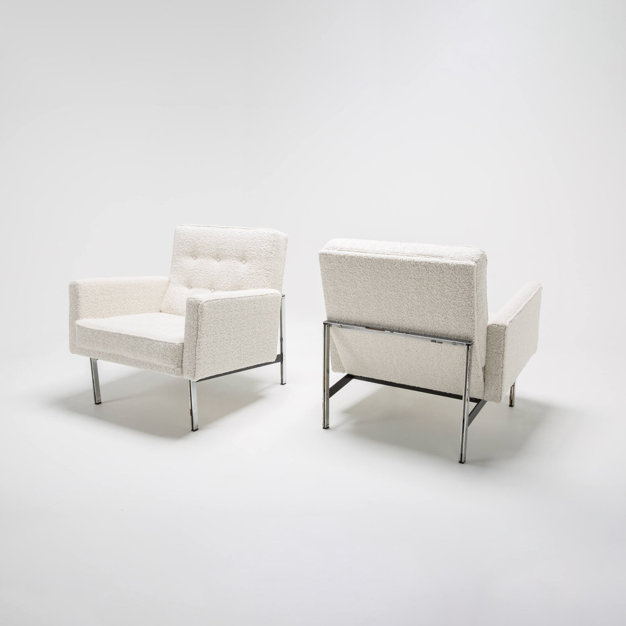 Florence-Knoll-Parallel-Bar-Armchairs-Model-55